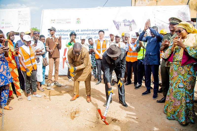 Asphaltage phase B dans les villes de KANDI – DJOUGOU – PARAKOU